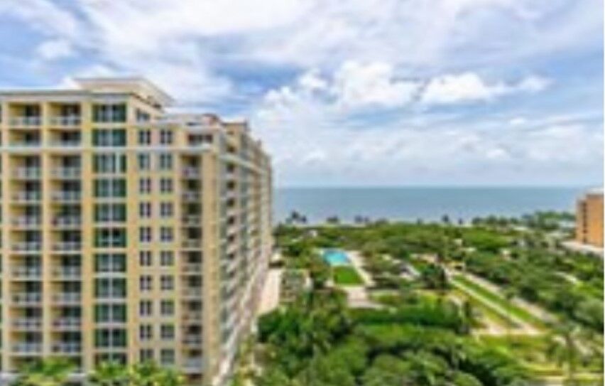 445 Grand Bay .jpg